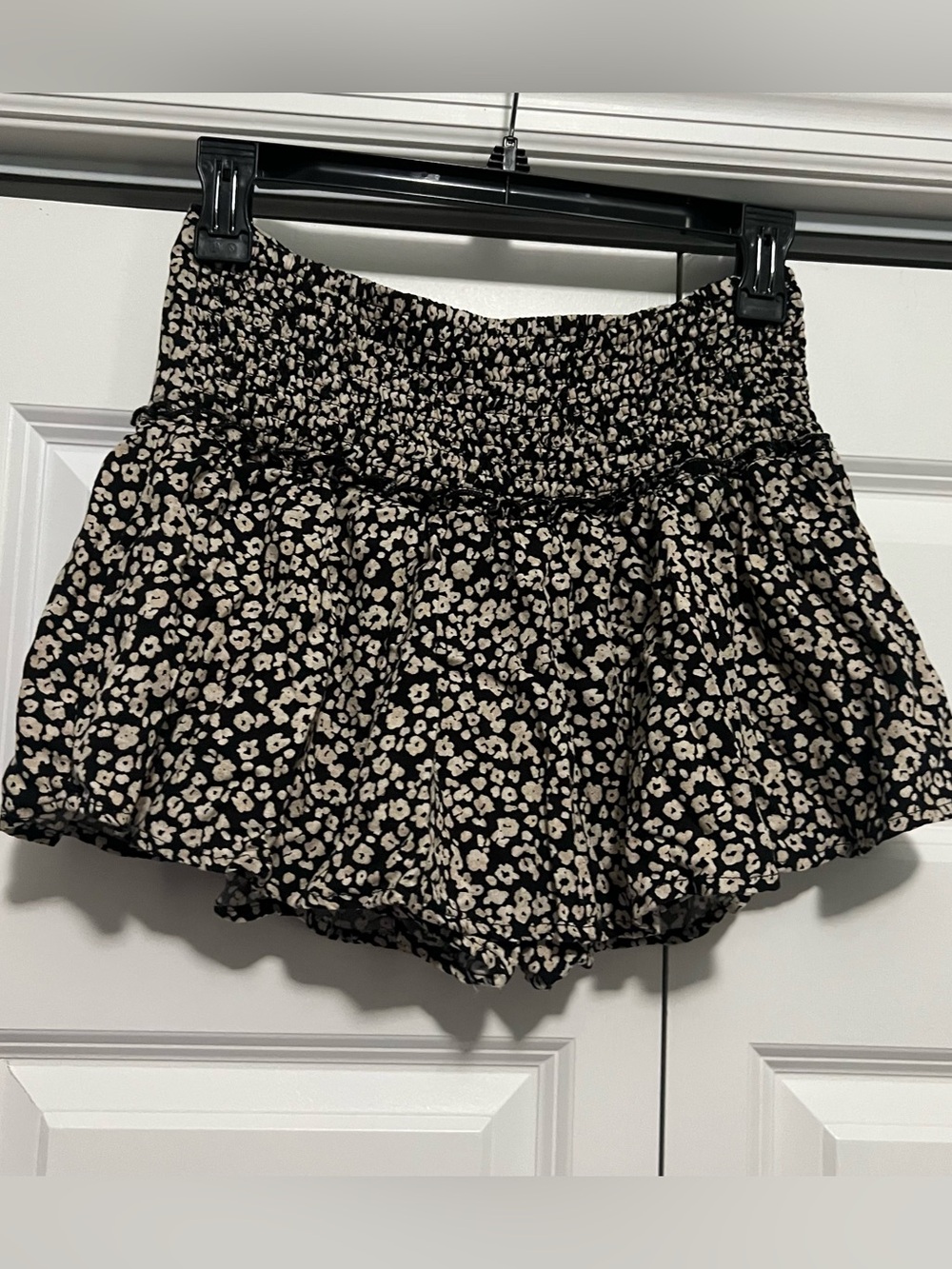 Urban Romantics Leopard Print Ruffled Mini Skort - Picture 5 of 6